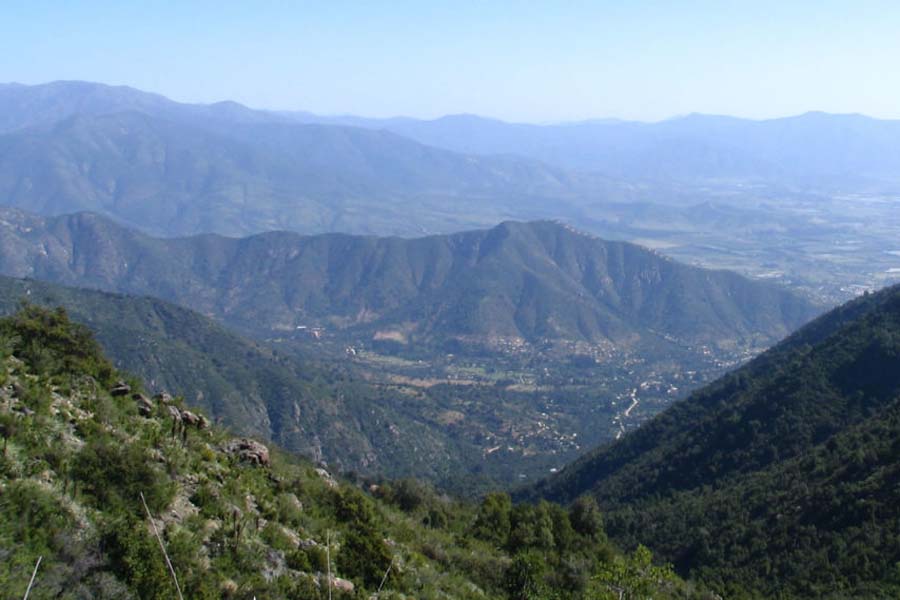 Chile Avanza en la Protección y Gestión de sus Montañas