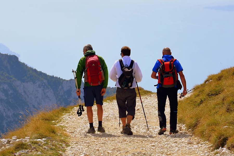 Recomendaciones de seguridad y cuidado para tu excursión a la montaña